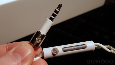 There’s even diamonds on the headphone jack and inline remote.